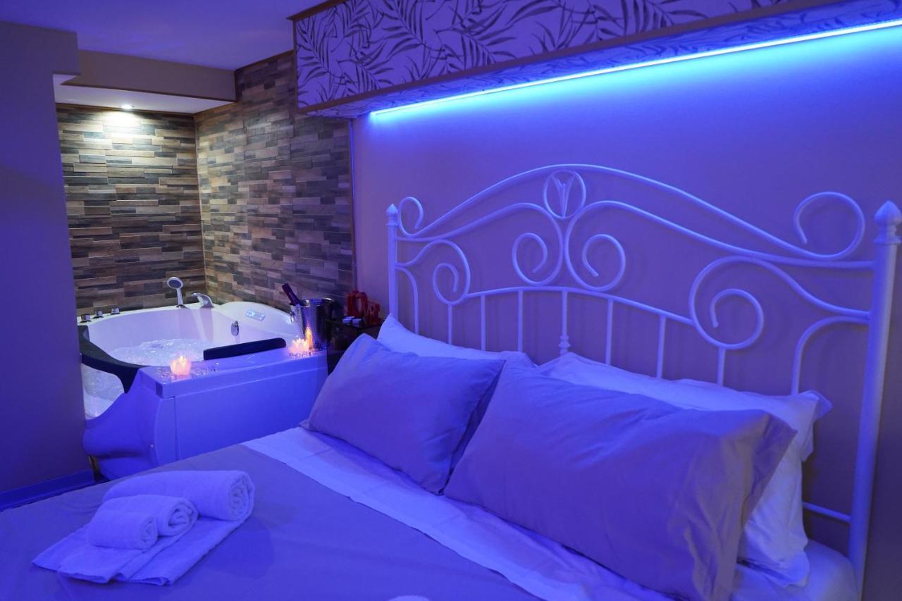 Corte Manzoni Independent Suite Катания Экстерьер фото
