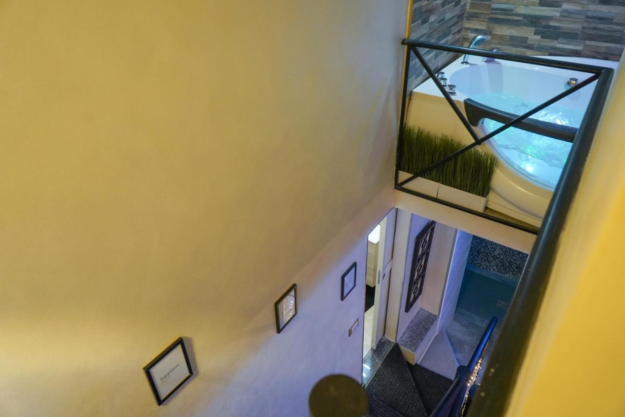 Corte Manzoni Independent Suite Катания Экстерьер фото